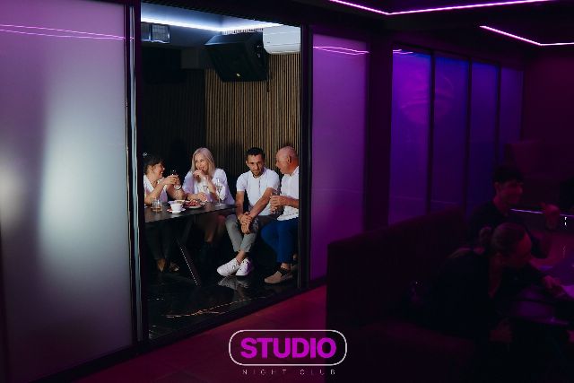 Petrecere la STUDIO, 28 august 2026 — 50 / 91