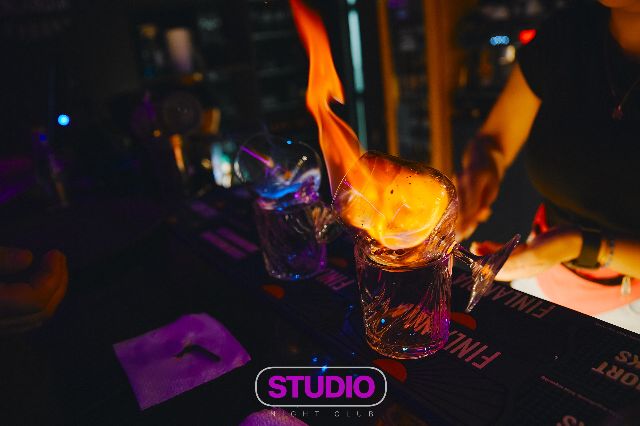 Petrecere la STUDIO, 3 iulie 2026 — 31 / 41
