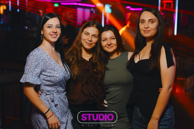 Petrecere la STUDIO, 14 august 2026 — 53 / 107