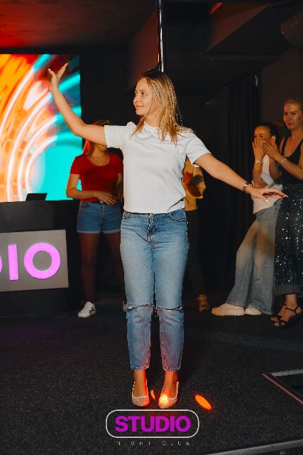 Petrecere la STUDIO, 14 august 2026 — 92 / 107